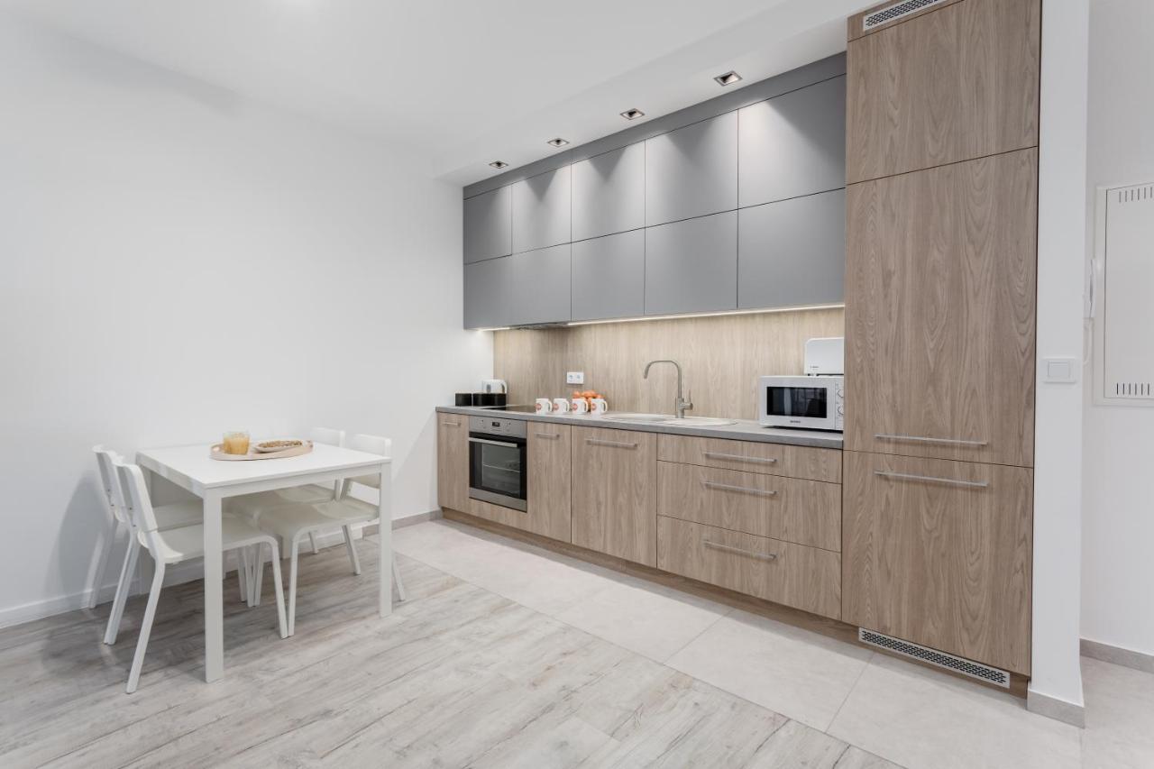 Chill Apartments Family Apartments Warsawa Bagian luar foto