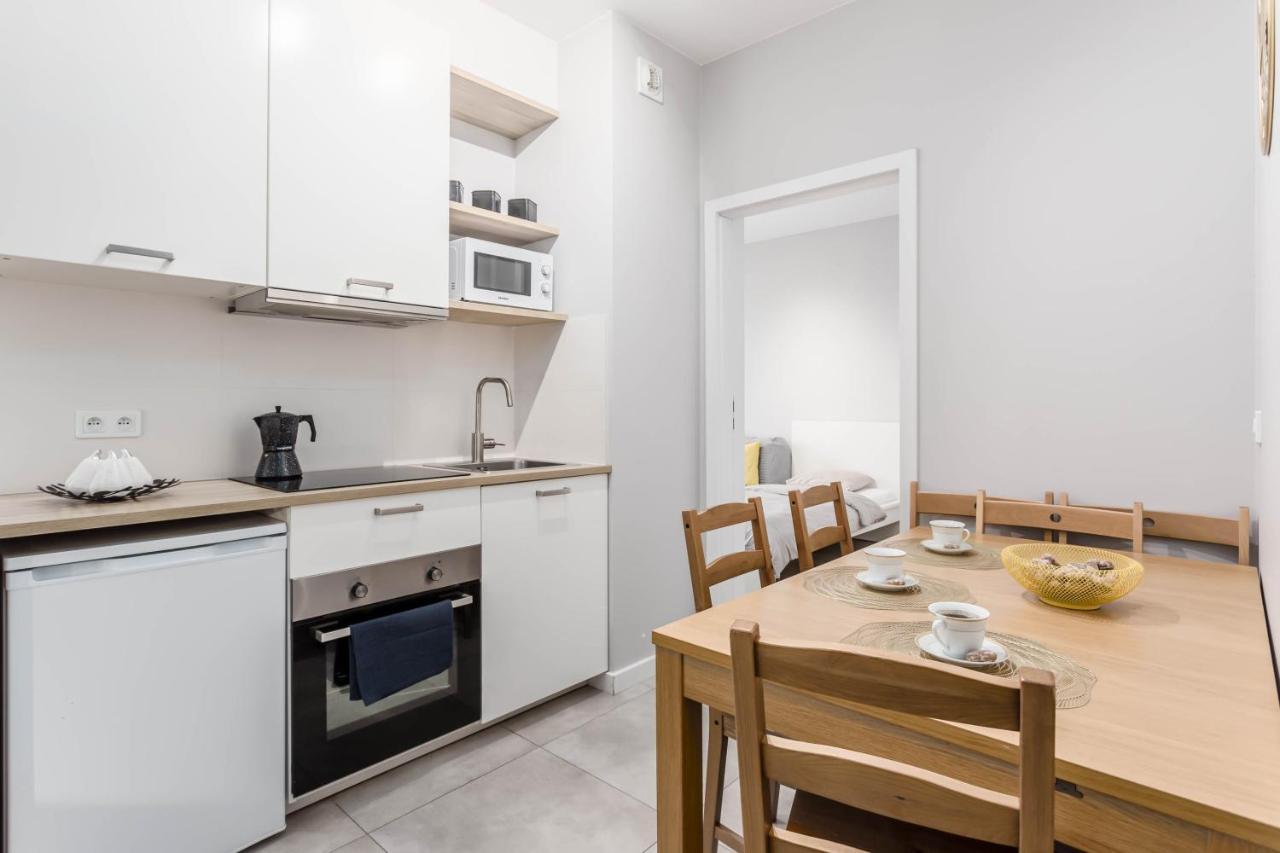 Chill Apartments Family Apartments Warsawa Bagian luar foto