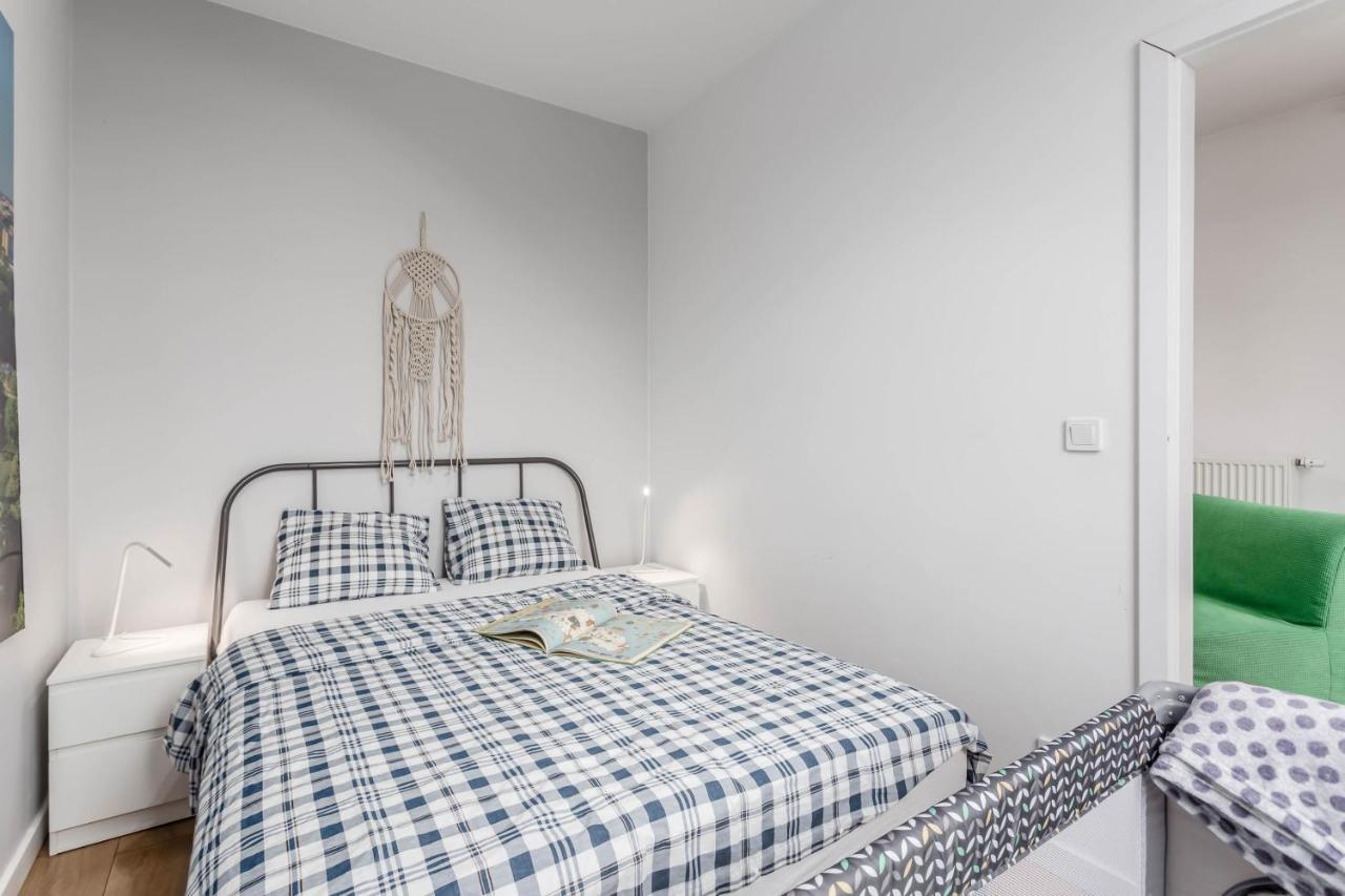 Chill Apartments Family Apartments Warsawa Bagian luar foto